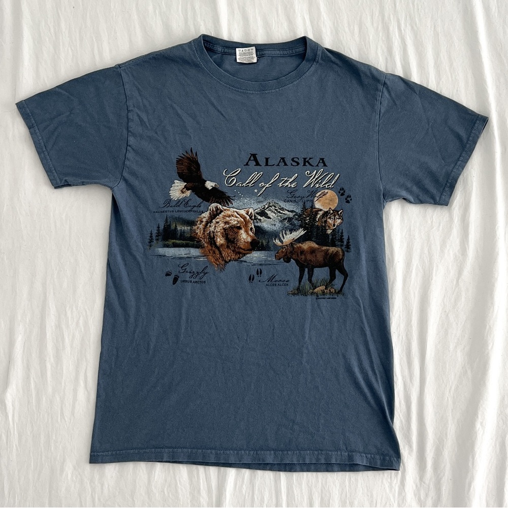 Vintage Unisex Alaska Call of the Wild Short Sleeve Tee Shirt Animal Collage